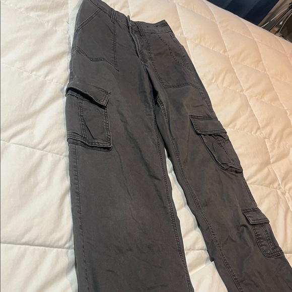 Hollister Wide Leg Cargo Jeans - Picture 4 of 11
